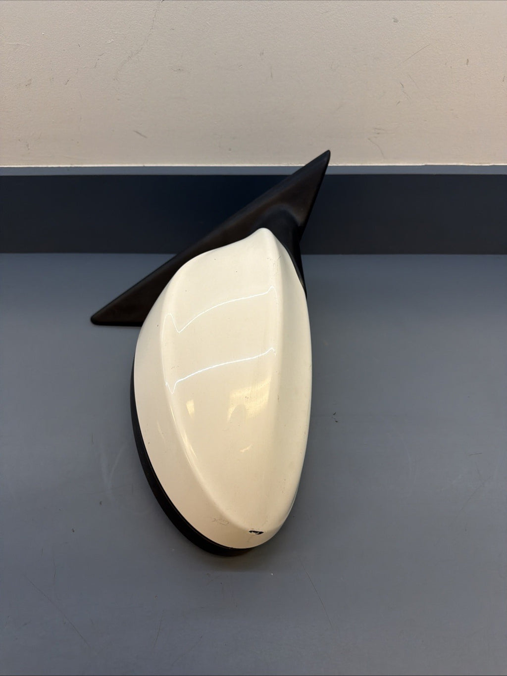 06-08 BMW E90 325i Right Passenger Side Rear View Mirror White 010803 OEM