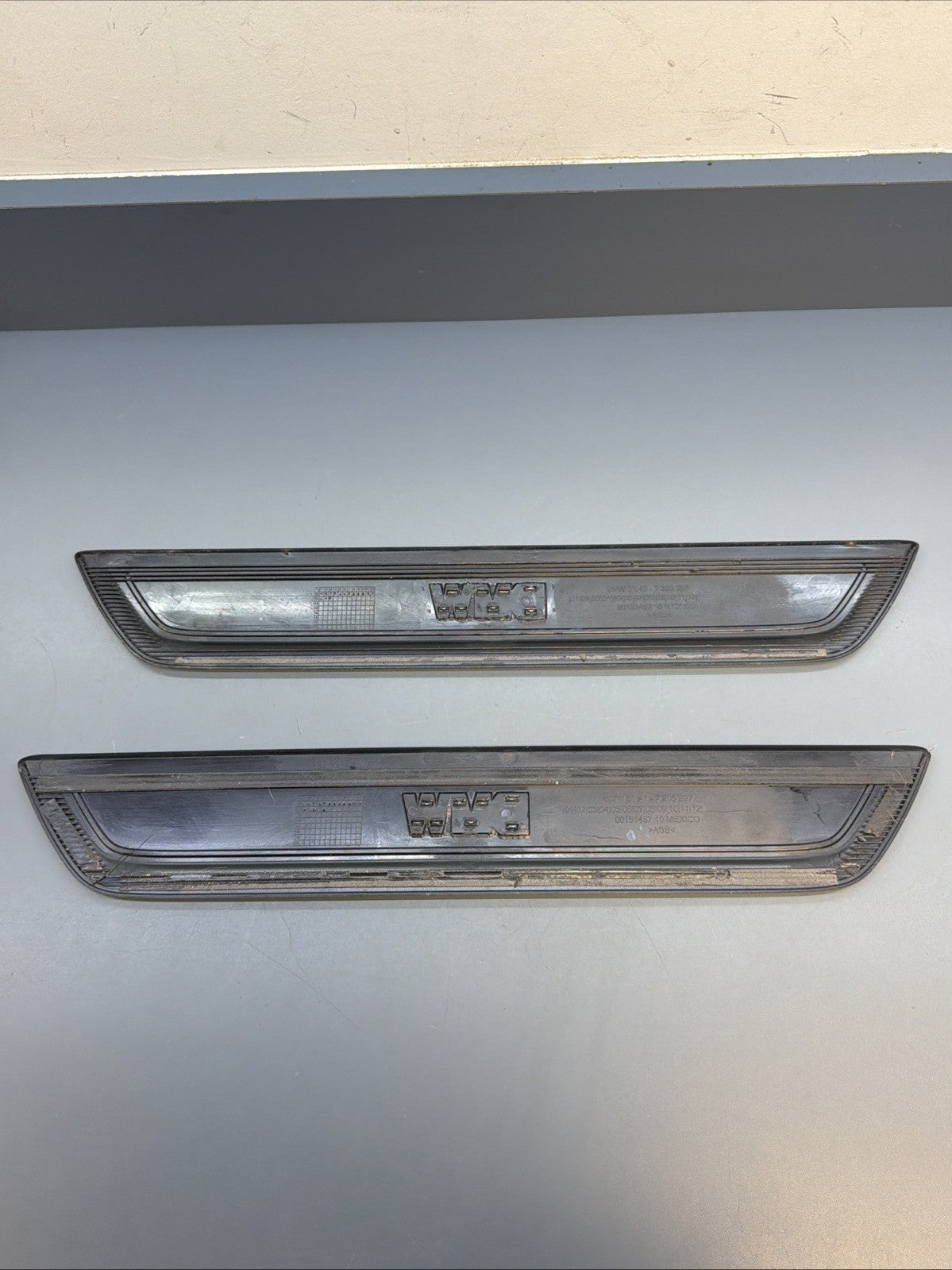 2011-2017 BMW X3 F25 FRONT LEFT RIGHT DOOR SILL SCUFF PLATE PANEL TRIM 7205597