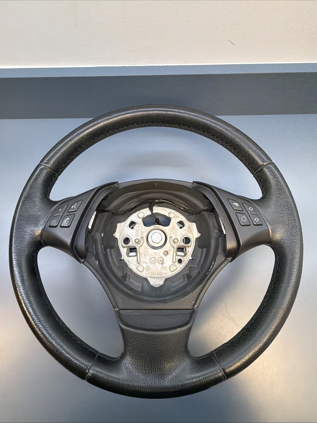 06-11 BMW E90 E91 325i 328i 330i 335i Steering Wheel Black Unit 6959893 OEM