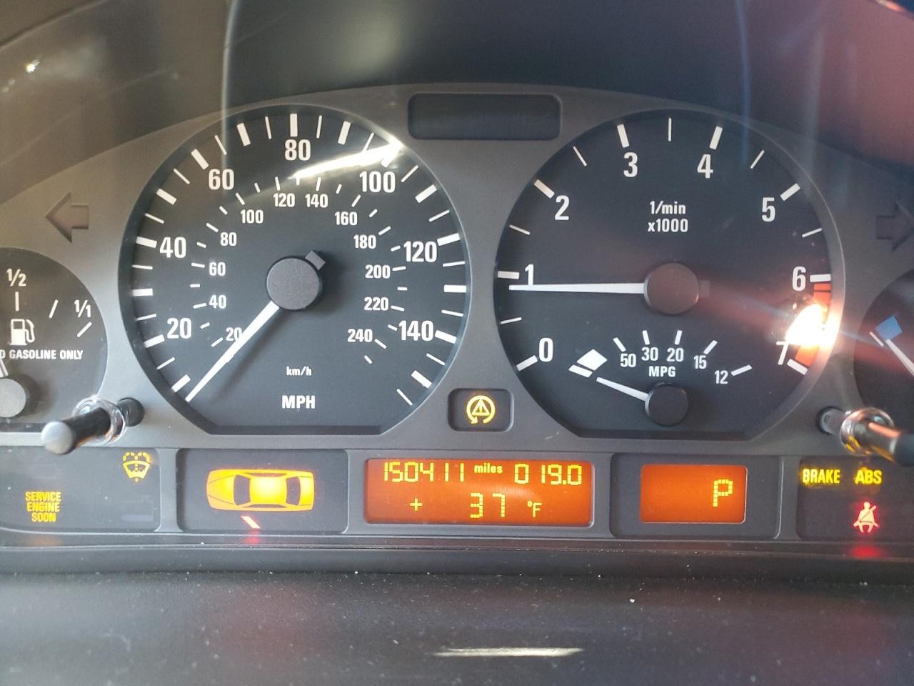 99-05 BMW 325i E46 AUTO Speedometer Instrument Cluster 150K miles 6906897