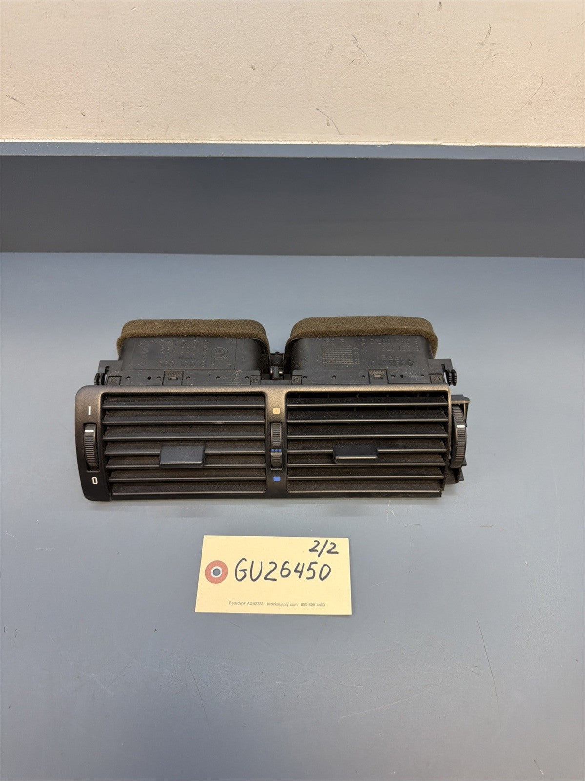 BMW 1997-2006 E39 5 SERIES BLACK CENTER INTERIOR VENT ASSEMBLY OEM 8361895