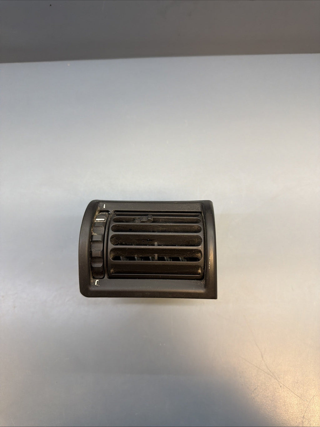 OEM FRONT RIGHT Dash Air Vent 1996 1997 1998 1999 2000-02 BMW E36/7 Z3 8397716