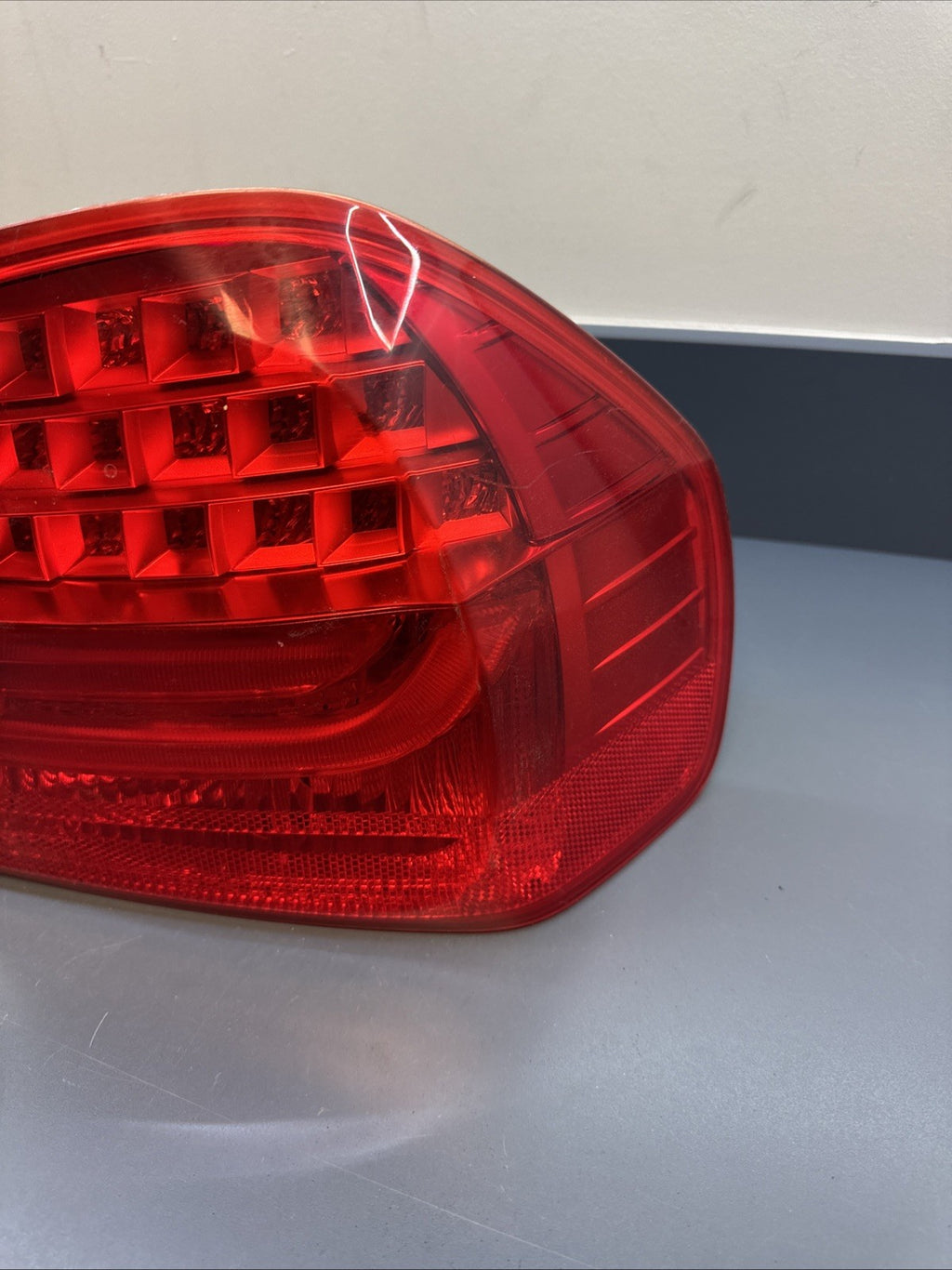 09-11 Bmw E90 328 335 M3 Rear Right Side LED Outer Taillight Lamp Oem 7289430