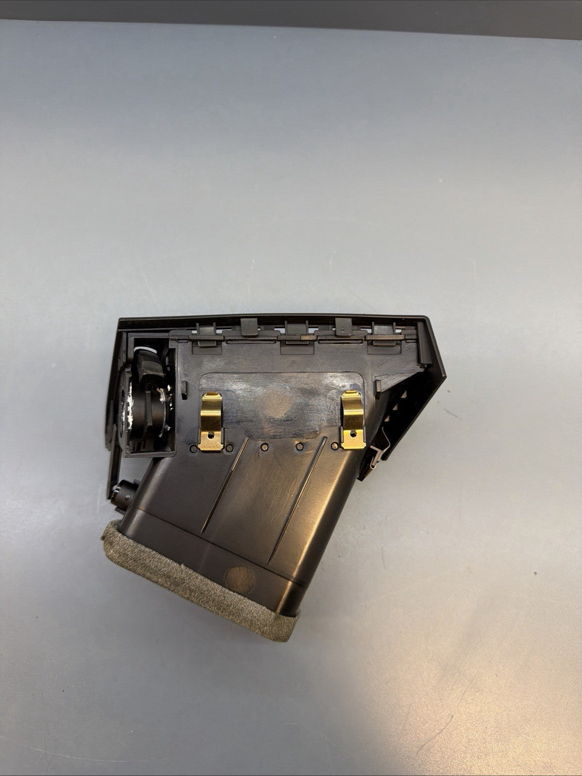 08-10 BMW X3 E83 FRONT PASSENGER RIGHT SIDE PANEL DASHBOARD AIR VENT 3415974