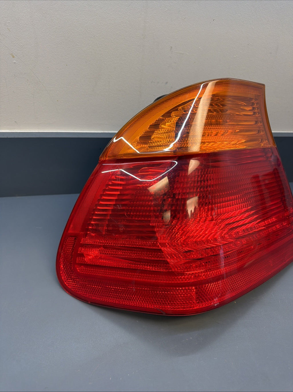 99-01 BMW 325I E46 TAIL LIGHT TAILLIGHT LEFT DRIVER SIDE 8364921