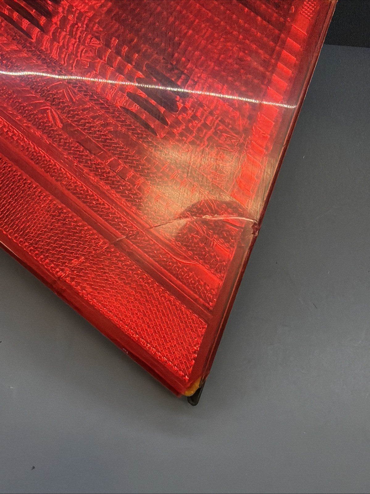 99-01 BMW 325I E46 TAIL LIGHT TAILLIGHT LEFT DRIVER SIDE 8364921 *READ*