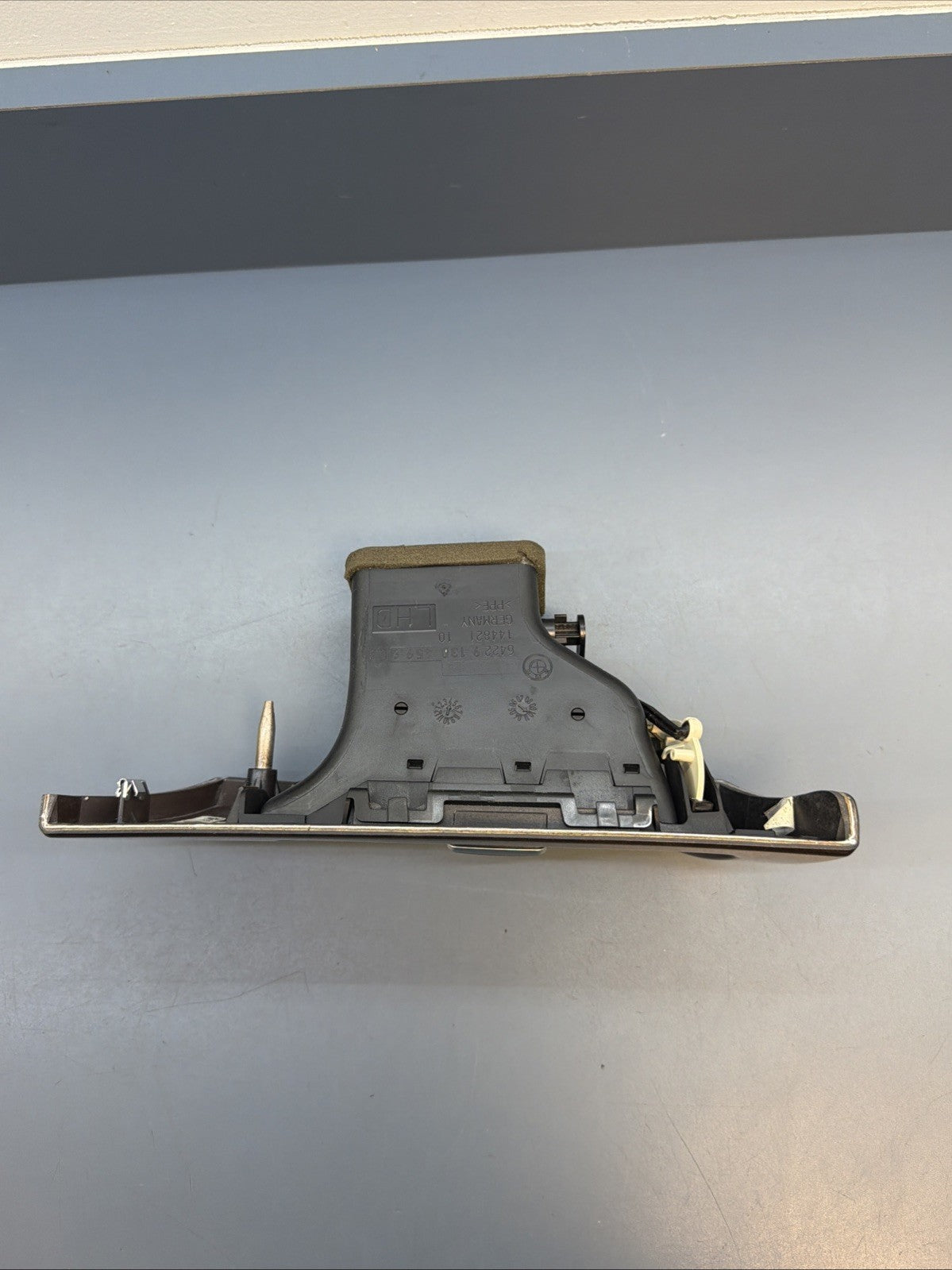 06-13 OEM BMW E90 E92 E93 335 328 M3 Left Driver Side Dashboard Air Vent 9130459