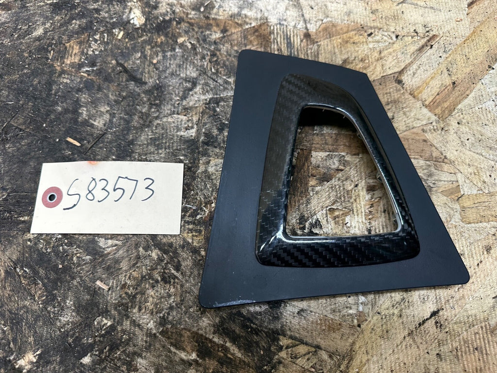 BMW F30 12-19 CUP HOLDER SHIFTER TRIM BLACK CARBON COMPLETE OEM BMW 9218925