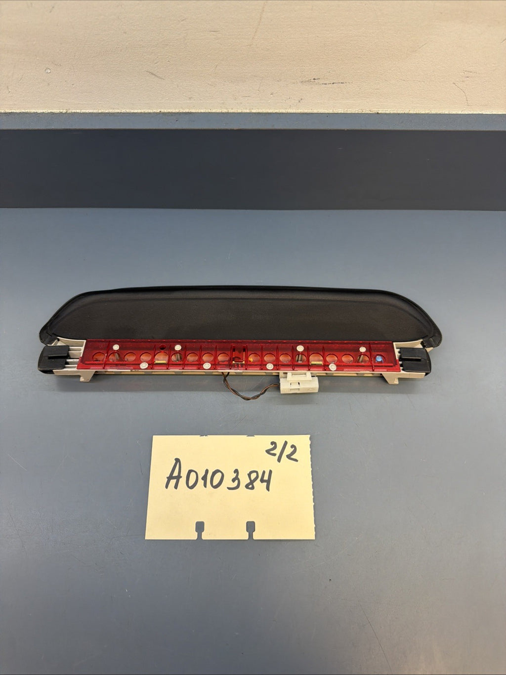 2006-2011 BMW E90 SEDAN 328I 330I 335I M3 THIRD BRAKE STOP LIGHT LAMP 7146059
