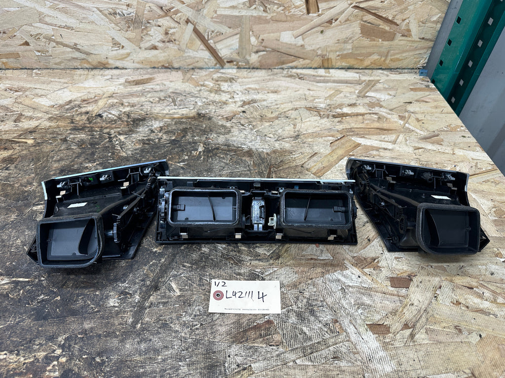 BMW 06-13 E70 X5 INTERIOR BLACK DASH AIR VENT SET 3PC 9227767+9227768+9210705