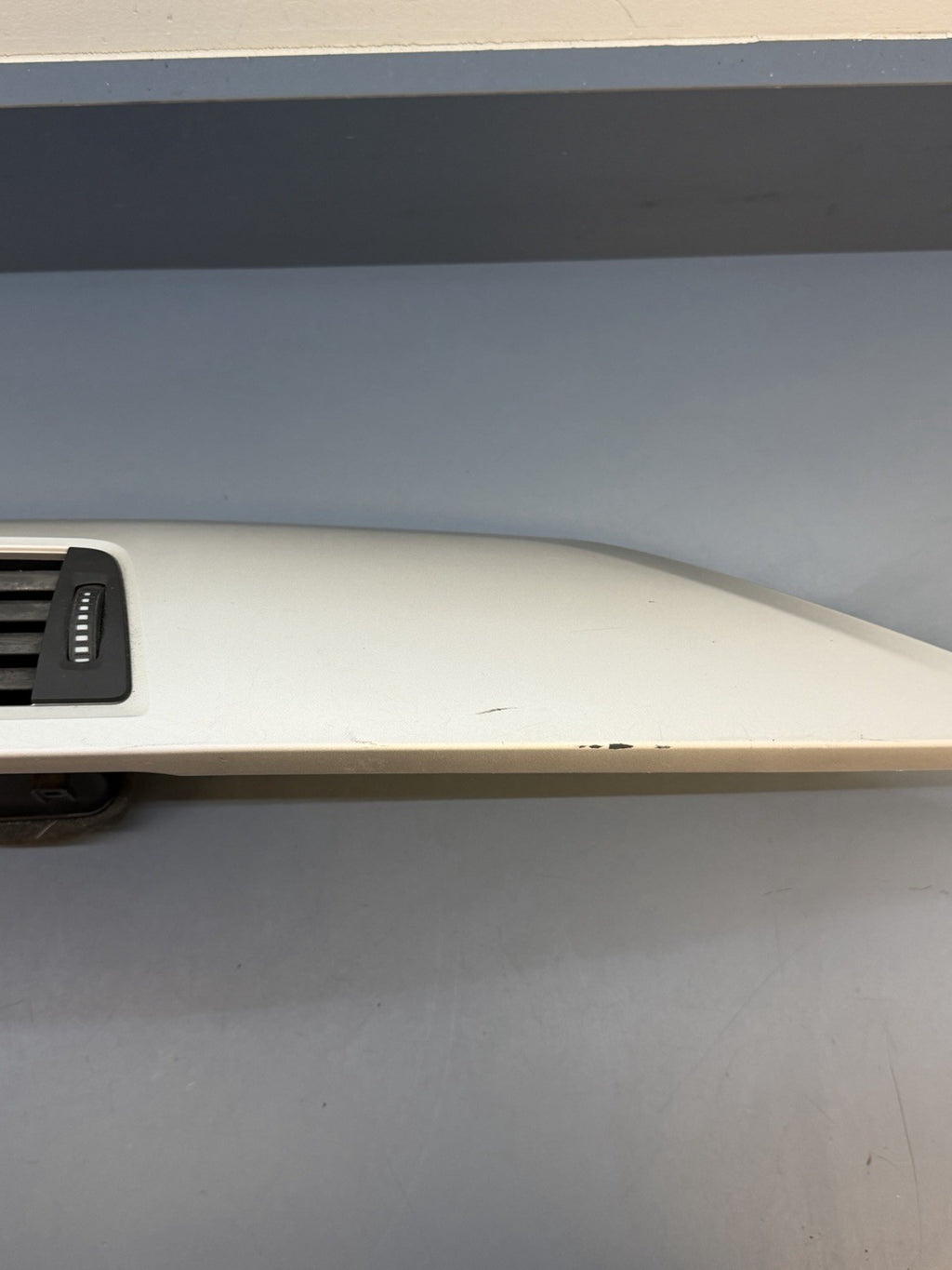 BMW F30 F31 F32 F33 F36 Center Dash Trim w/ Dual Air Vent OEM 9218552 9231206
