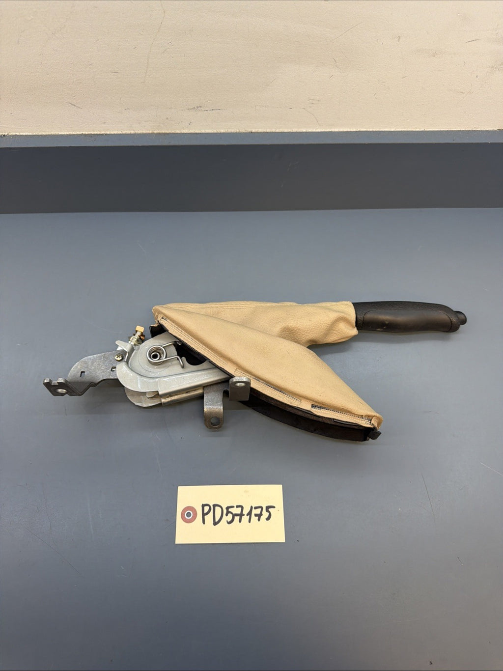  01-06 BMW E46 3 Series Parking Brake Handle W/ Leather Boot 1164485 OEM BEIGE