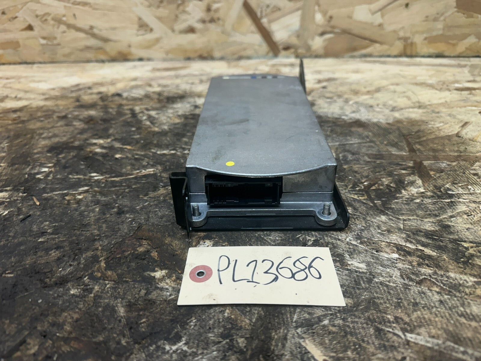 BMW 2004-2006 E46 E85 BLUETOOTH TELEMATICS CONTROL MODULE W BRACKET OEM 6947308