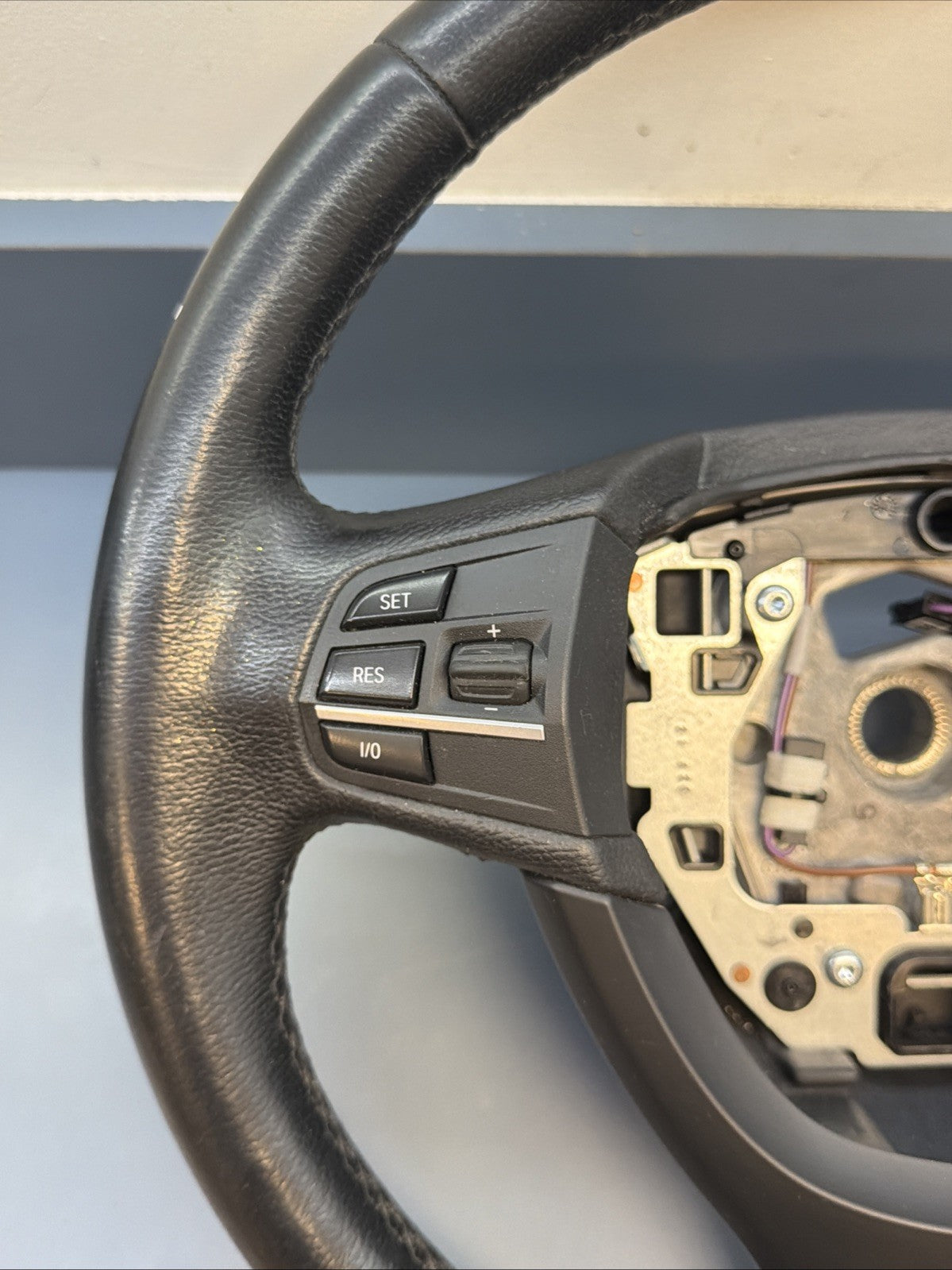 2011-2016 BMW 528i 535i 550i Steering Wheel leather OEM 9229479