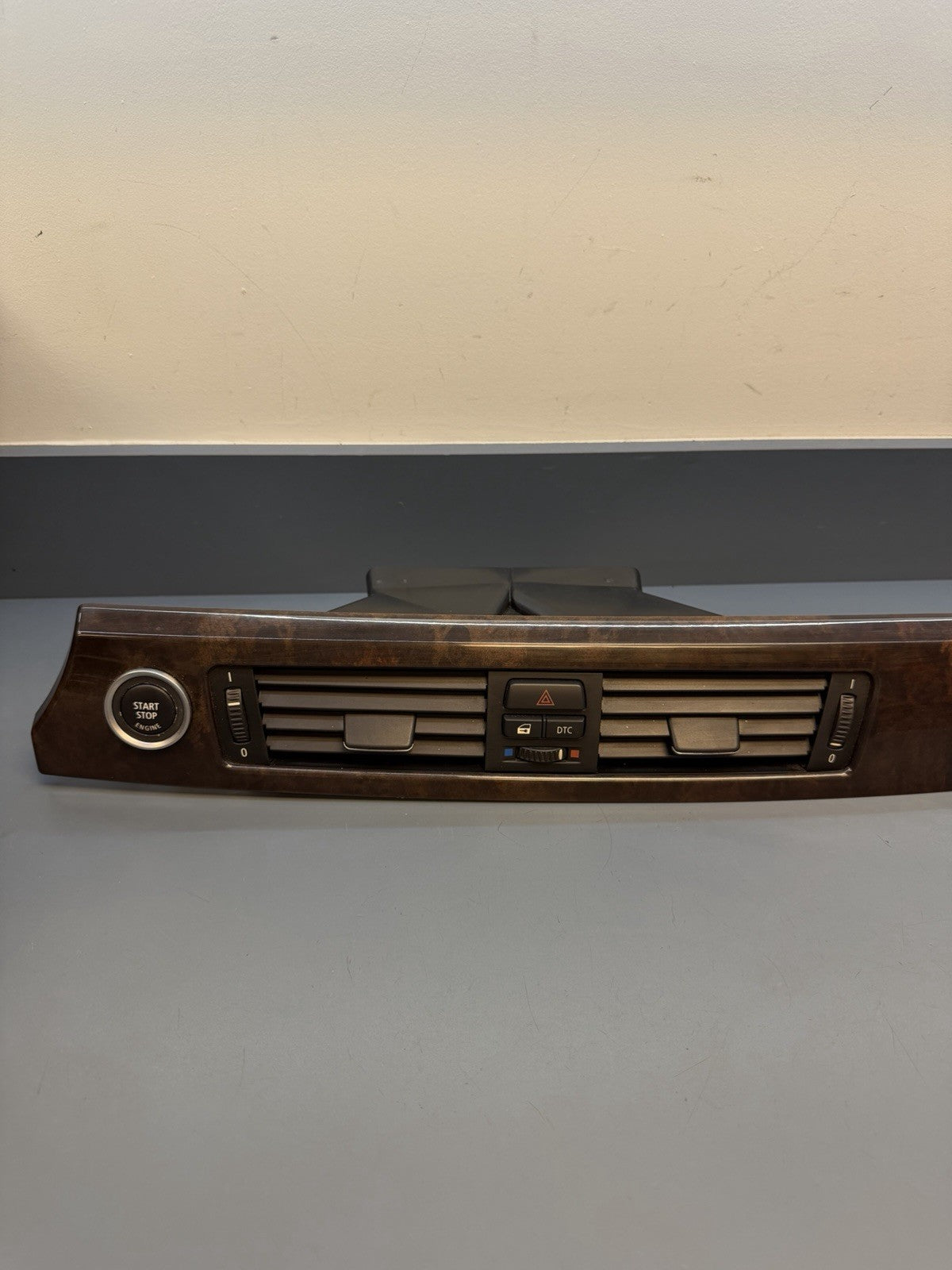 07-13 BMW 335i E90 E92 Center Dashboard Trim Panel Wood Grain Vents 6985540