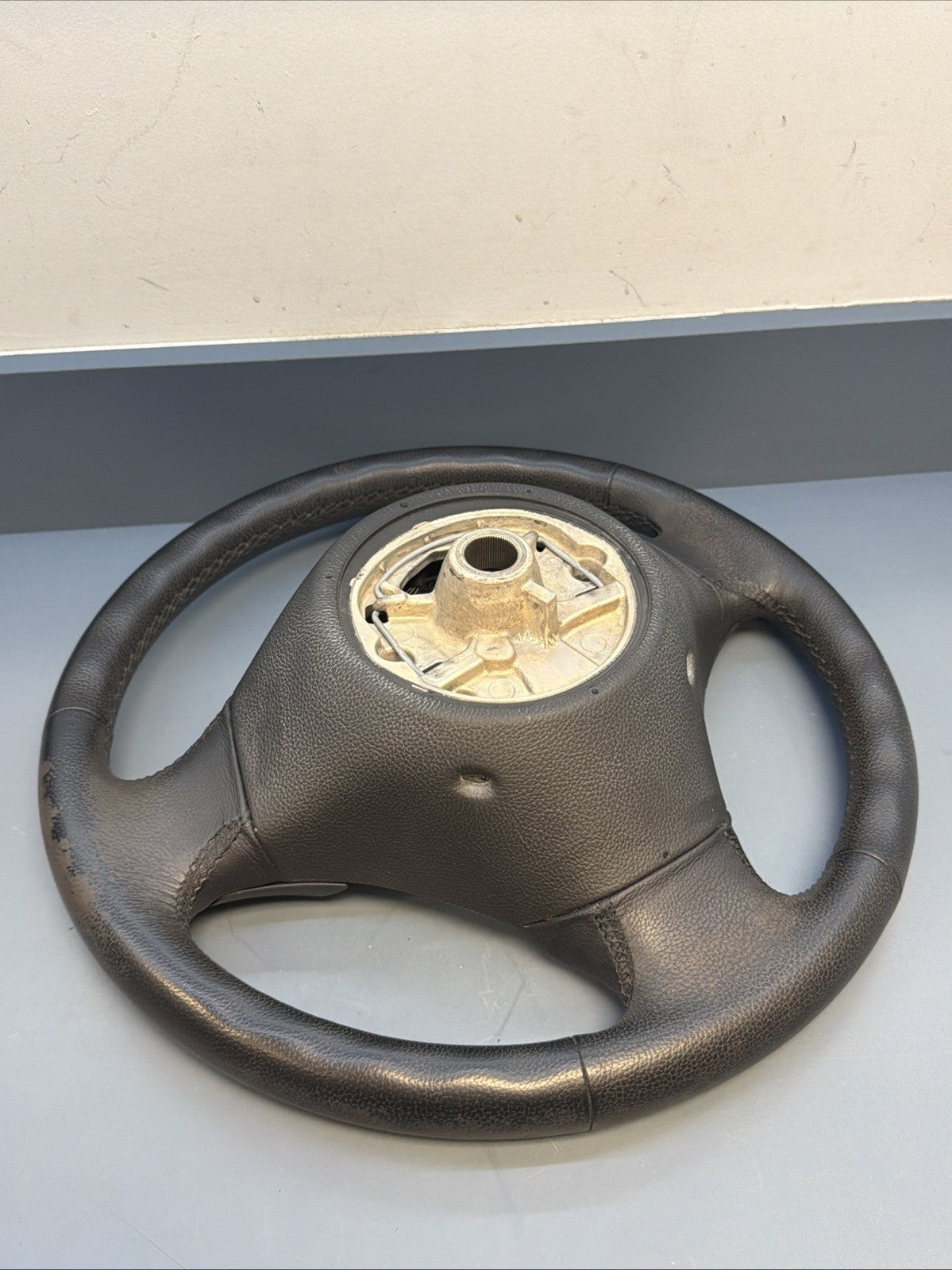 06-12 OEM BMW E90 E91 BASE Leather Steering Wheel Heated Multifunction 6795569