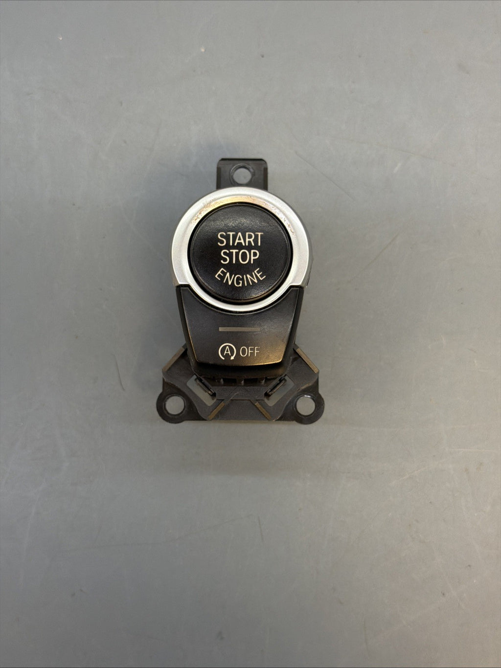BMW 5 6 7 SERIES F01 F06 F07 F10 F11 F12 ENGINE START / STOP BUTTON OEM 9153831