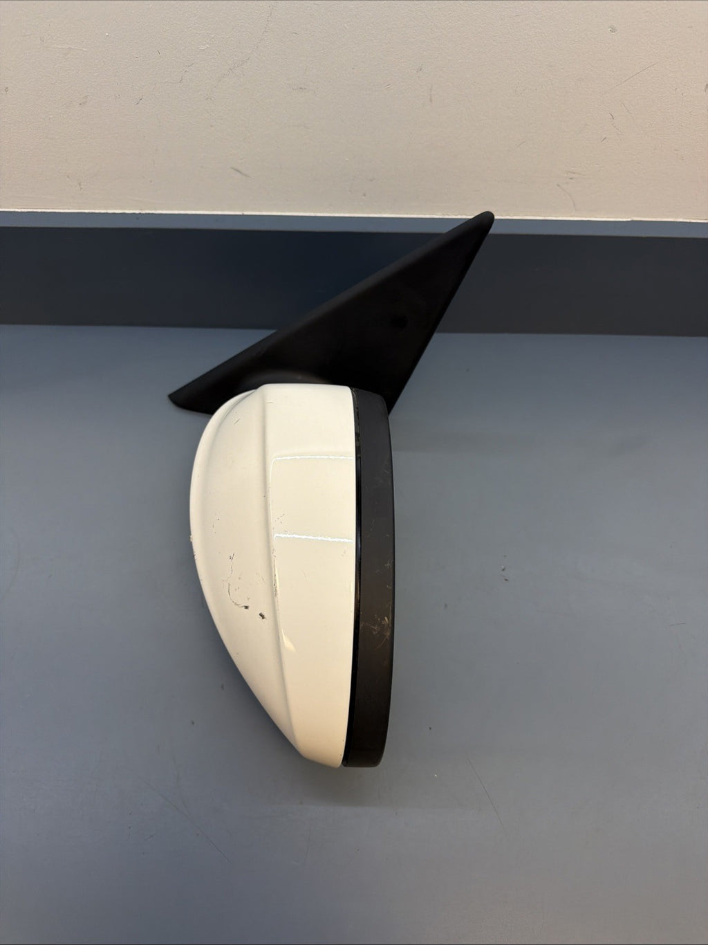 06-08 BMW E90 E91 325i Front Left Driver Side Rear View Mirror OEM 010803