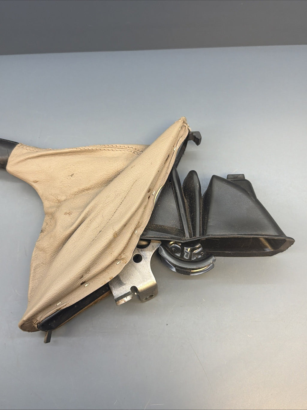 00–07 BMW E53 X5 Emergency Parking Hand Brake w Leather boot Beige Cover OEM