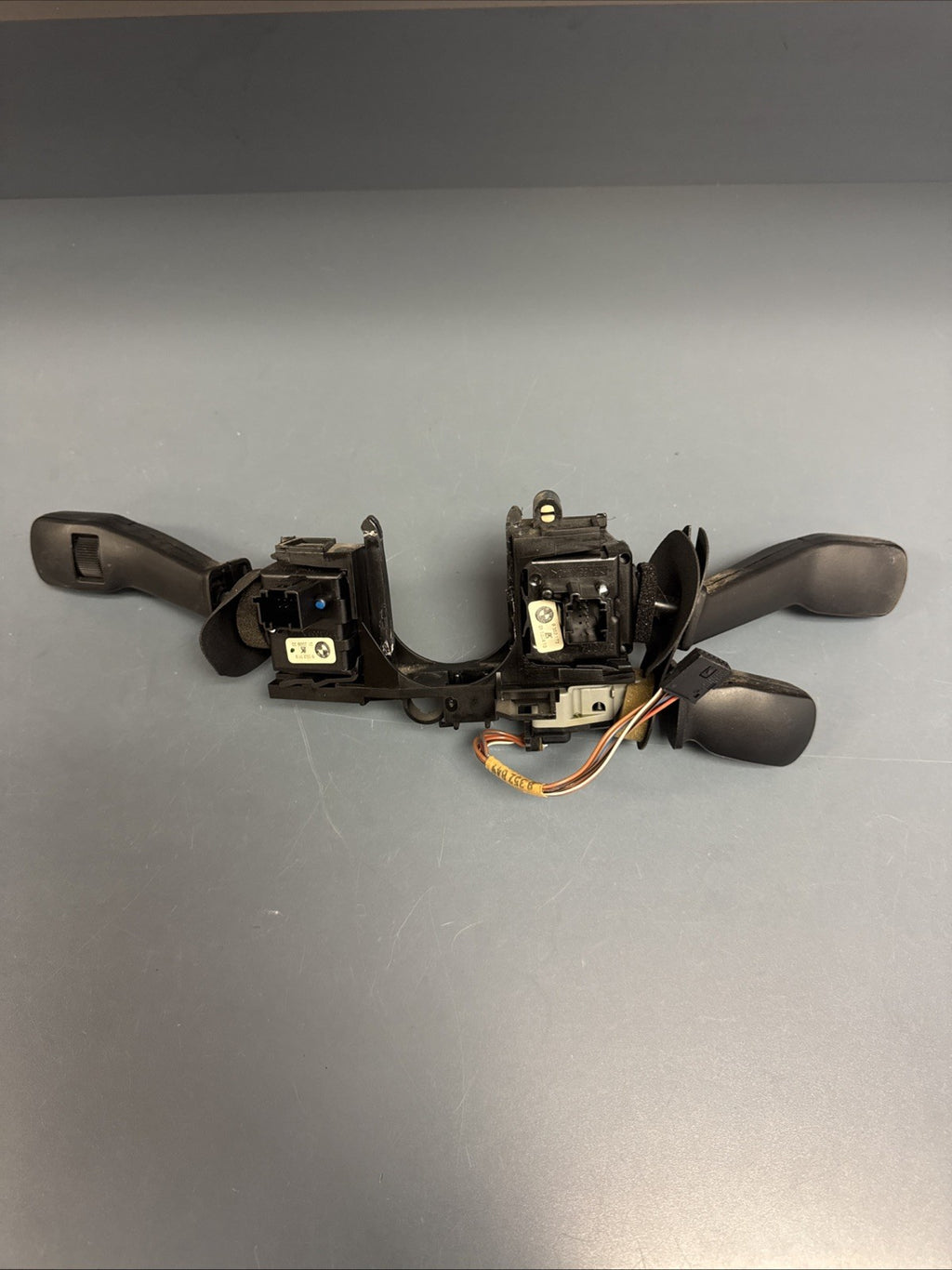 1997-2000 BMW 528I TURNSIGNAL WINDSHIELD WIPER CRUISE CONTROL SWITCH OEM 8352013