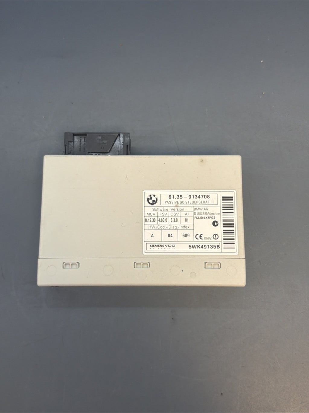 08-15 BMW 1 3 E90 X1 Passive Go Keyless Entry Control Module OEM 9134708