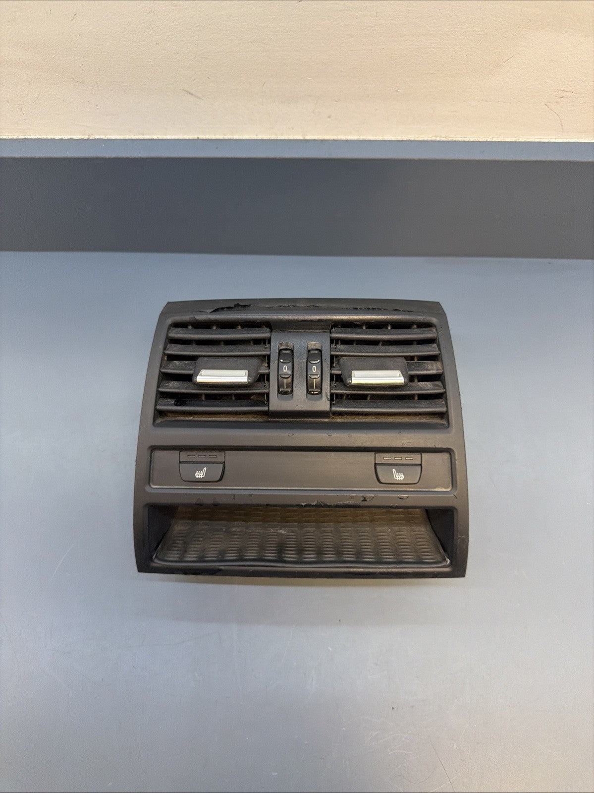 11-16 BMW F10 528i 535i 550i Rear Center HVAC AC Air Vent Trim Storage 9158312