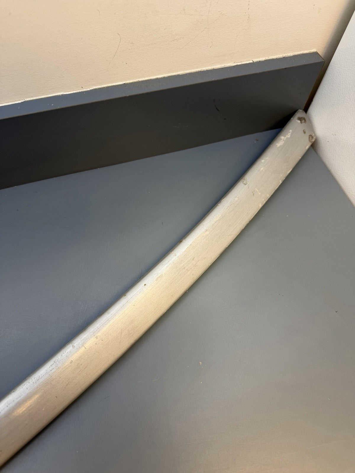 07-2013 BMW E92 E93 Front Right Passenger Side Aluminum Door Strip Trim 6958232