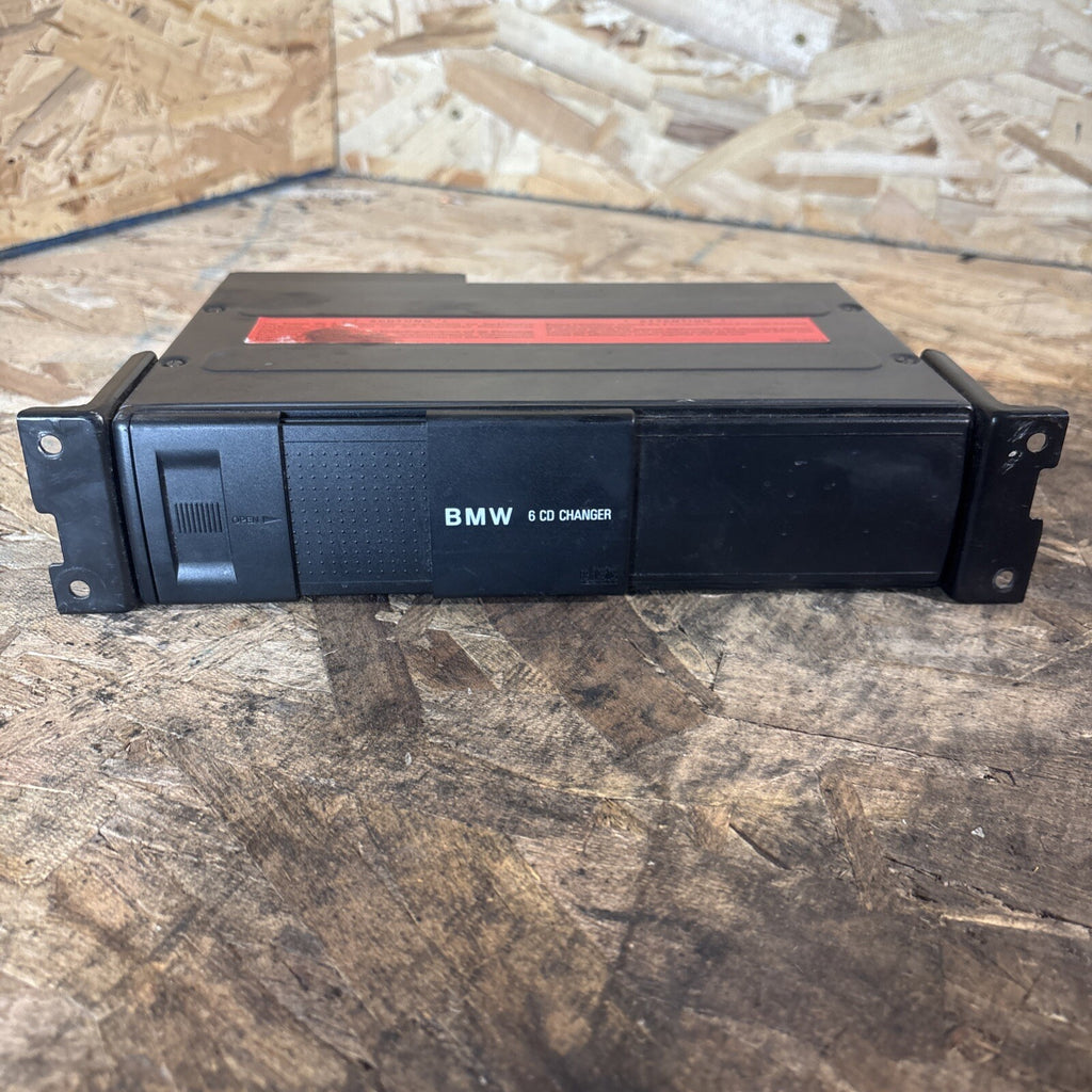99 BMW 328 CD CHANGER W/ MAG 1469404 NE0280