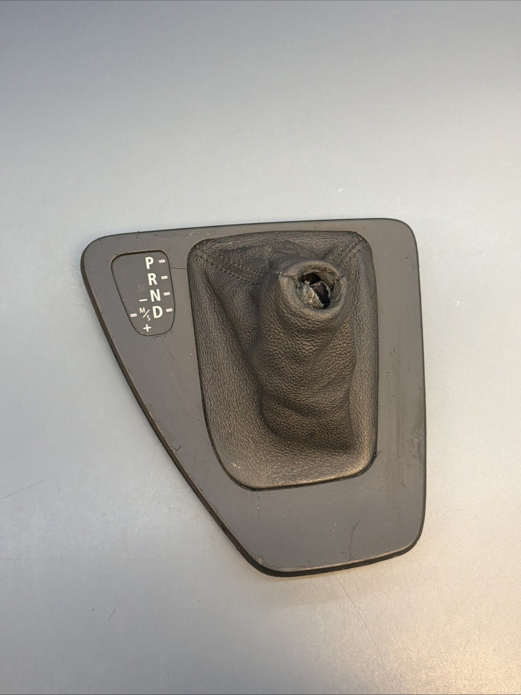 2007-2013 BMW E90 E92 E93 328i Automatic Gear Shifter Trim Bezel 7155643 Oem