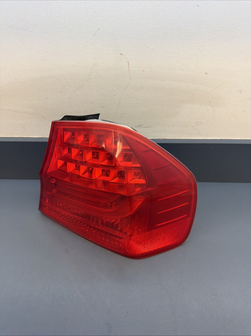 09-11 Bmw E90 328 335 M3 Rear Right Side LCI Outer Taillight Lamp Oem 7289430