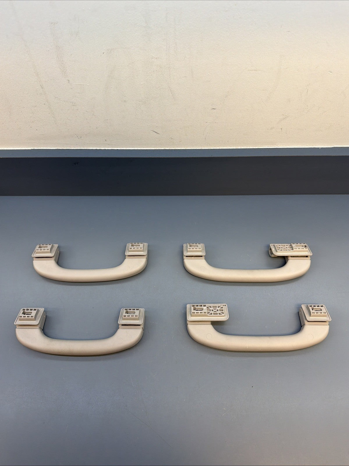 2007-2013 BMW X5 E70 Front Rear Left & Right Upper Roof Grab Handle Set 6977691