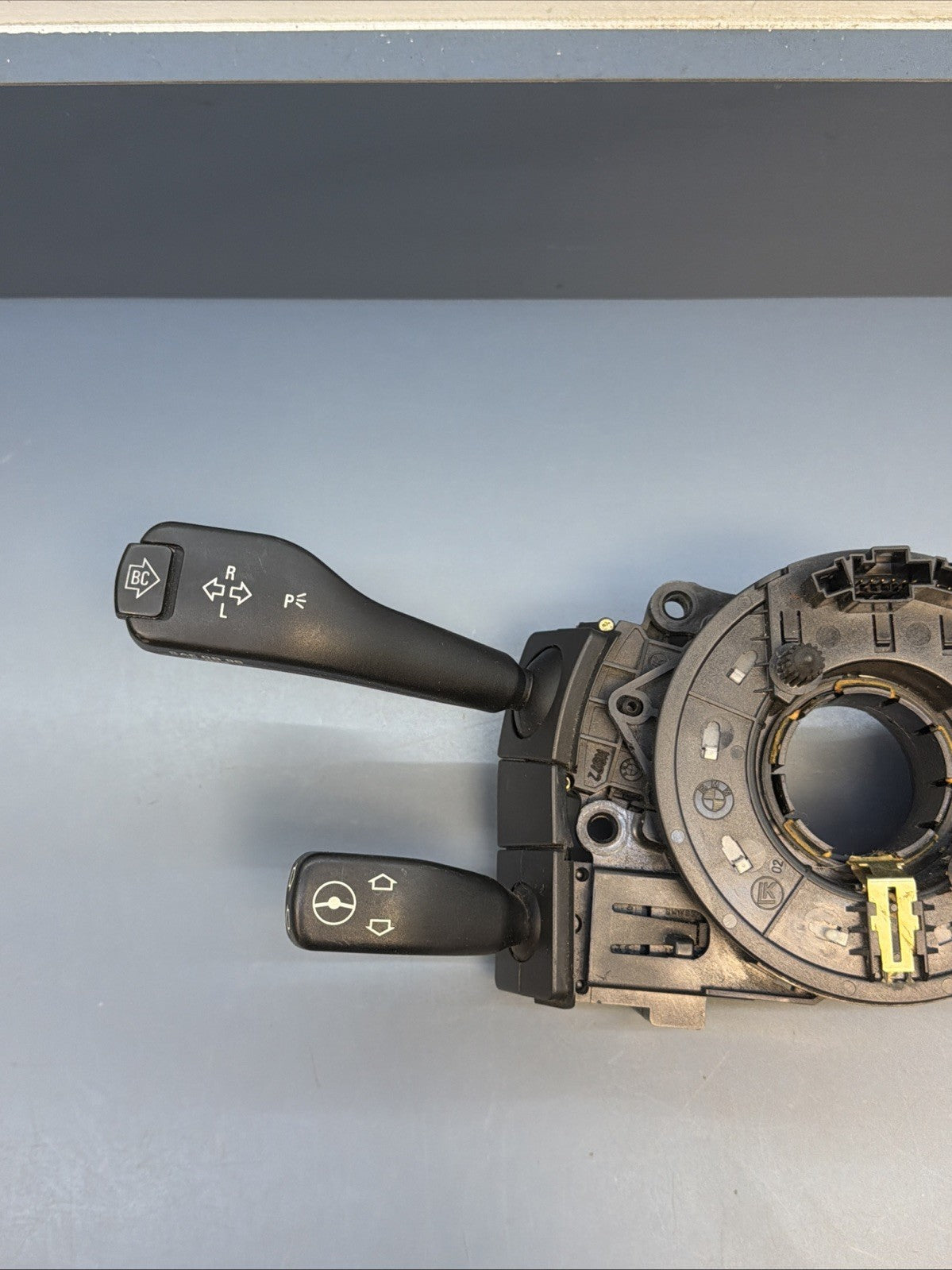 95–03 BMW E39 5/7 Series Steering Column Clock Spring Switch Assembly 8375396