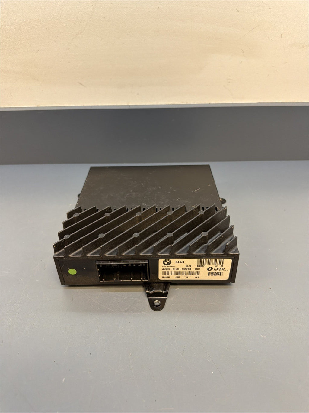 BMW 99-06 E46 3 SERIES LEAR STERIO RADIO AUDIO AMPLIFIER AMP OEM 8383871