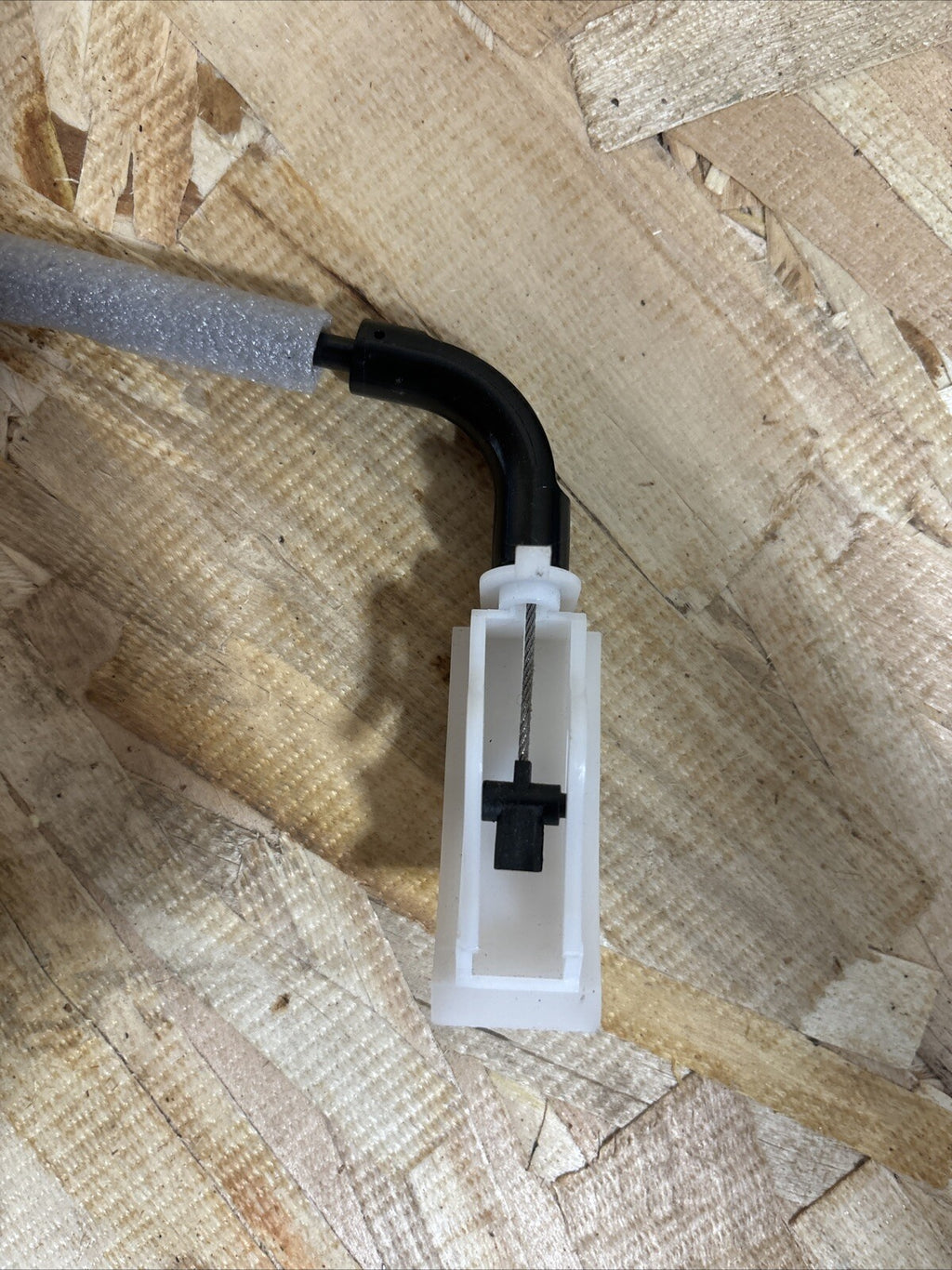 2007 BMW 335i 335xi 328xi 328i E90 Sedan Rear Door Opener Bowden Cable 7117743