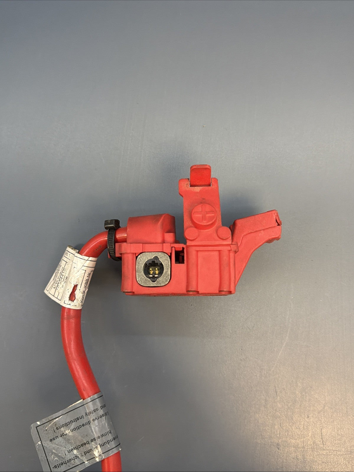 BMW 2006-2012 E90 POSITIVE POWER CABLE TO DISTRIBUTION BOX OEM 9203570