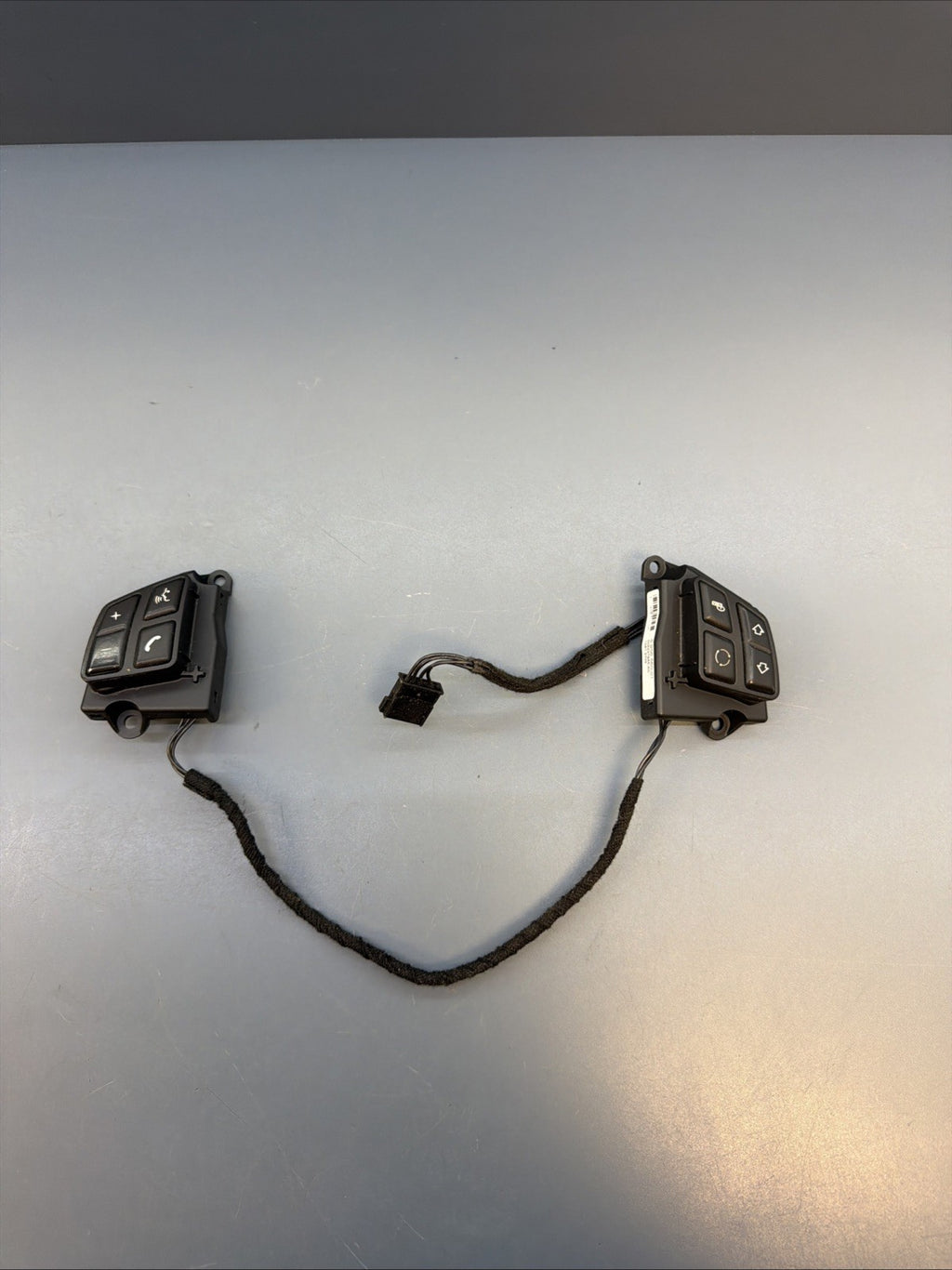06-13 BMW E90 E92 E93 Steering Wheel Control Switch / Button SET 6956560