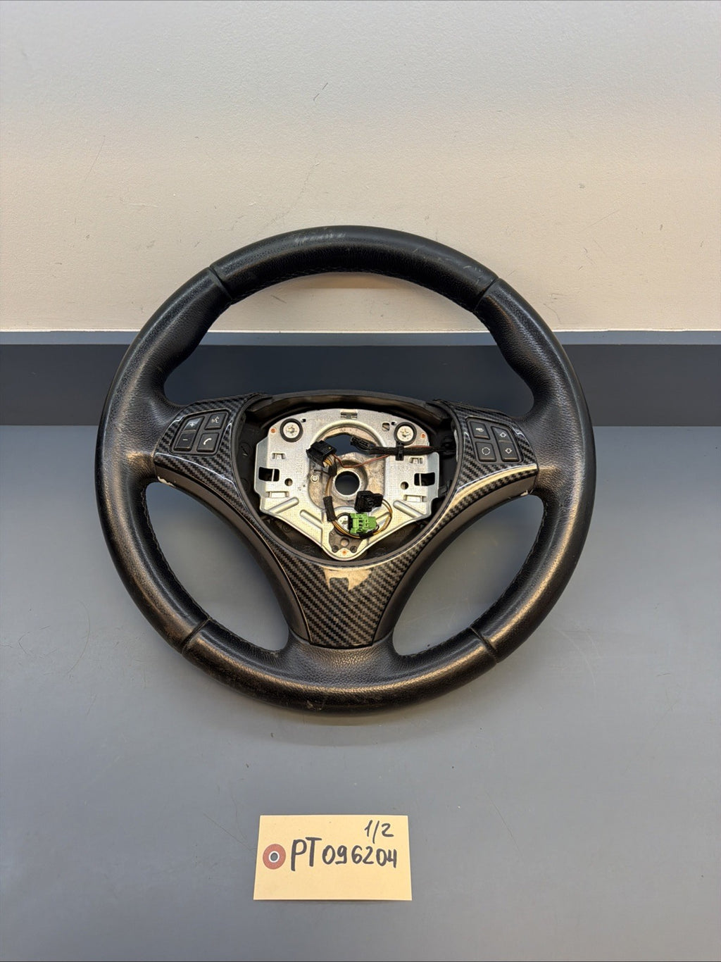 06-13 BMW E90 E91 E92 E93 Steering Wheel 325I 328I 330I 335I OEM SPORT