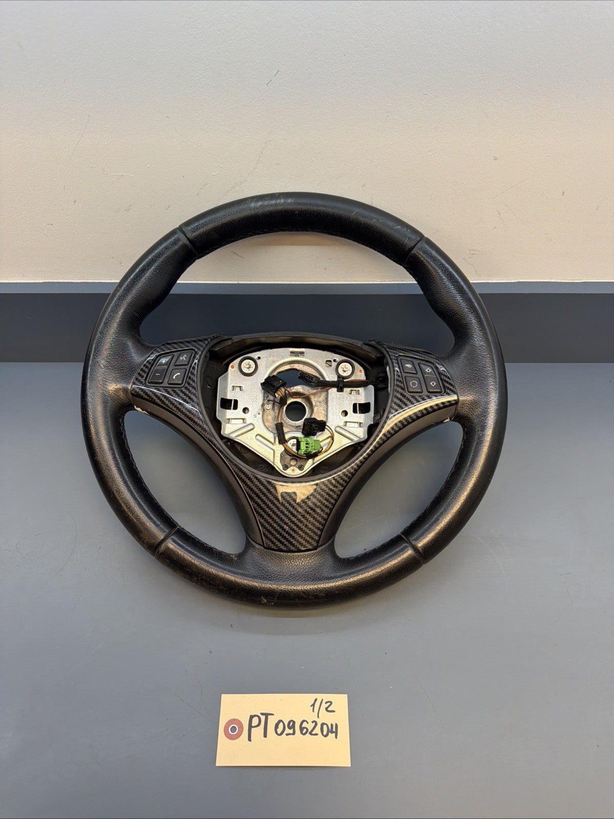 06-13 BMW E90 E91 E92 E93 Steering Wheel 325I 328I 330I 335I OEM SPORT
