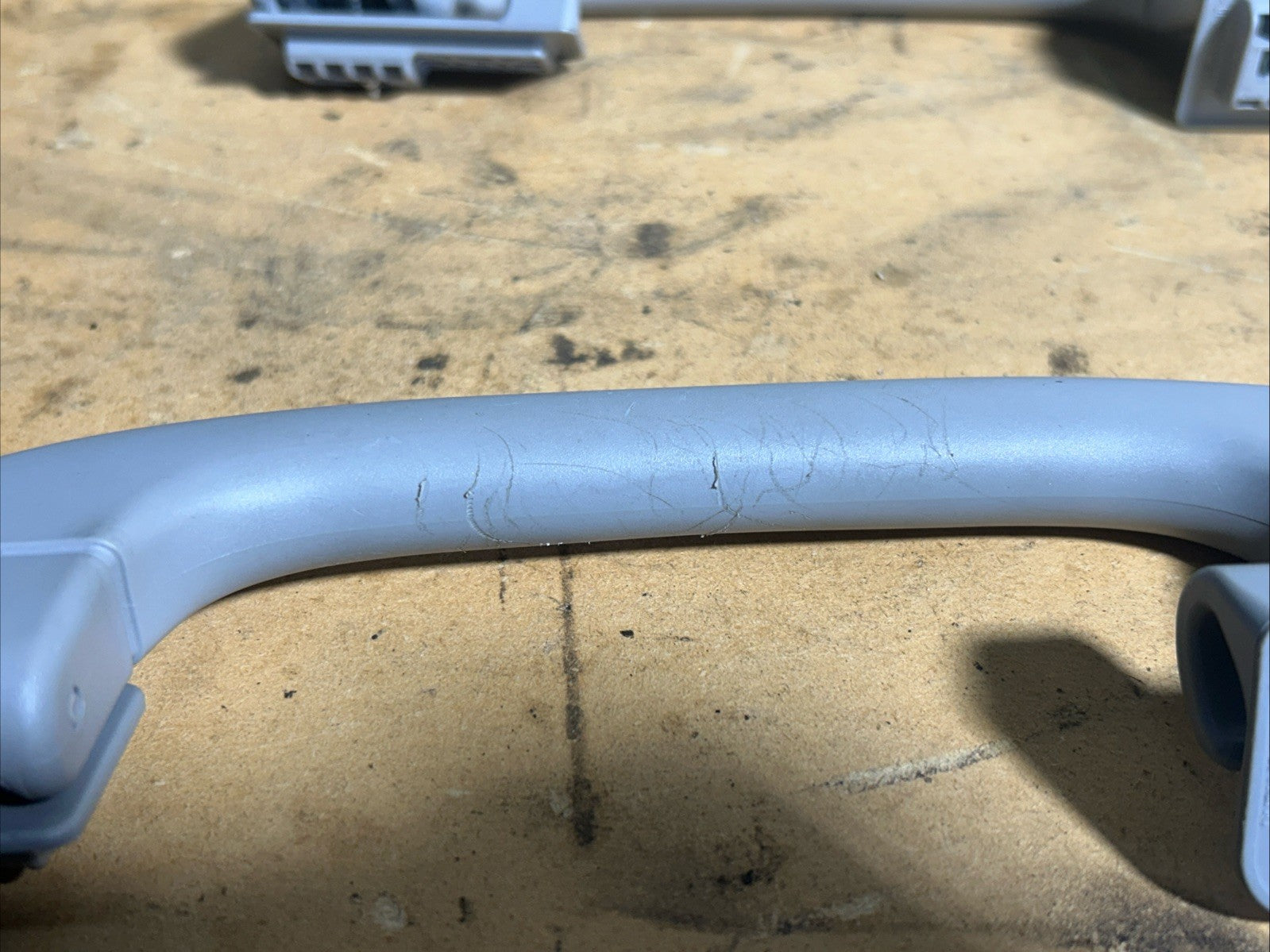 BMW 03-10 E60 5 SERIES LIGHT GRAY GRAB HANDLE SET 4 PC 9143529+9143516+9143530