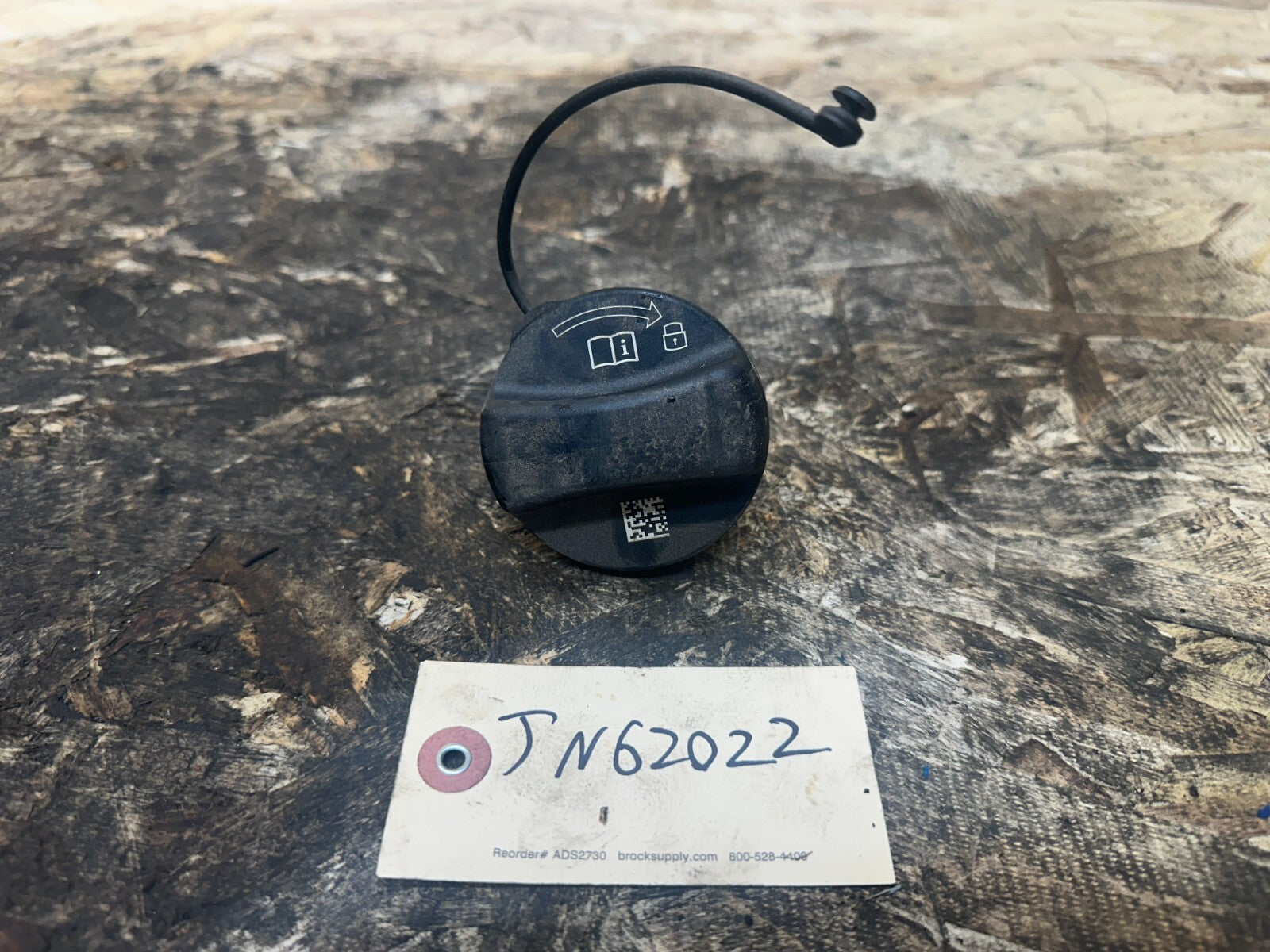 BMW E46 FUEL FILLER GAS CAP BLACK OEM 0710221203754/03204000719
