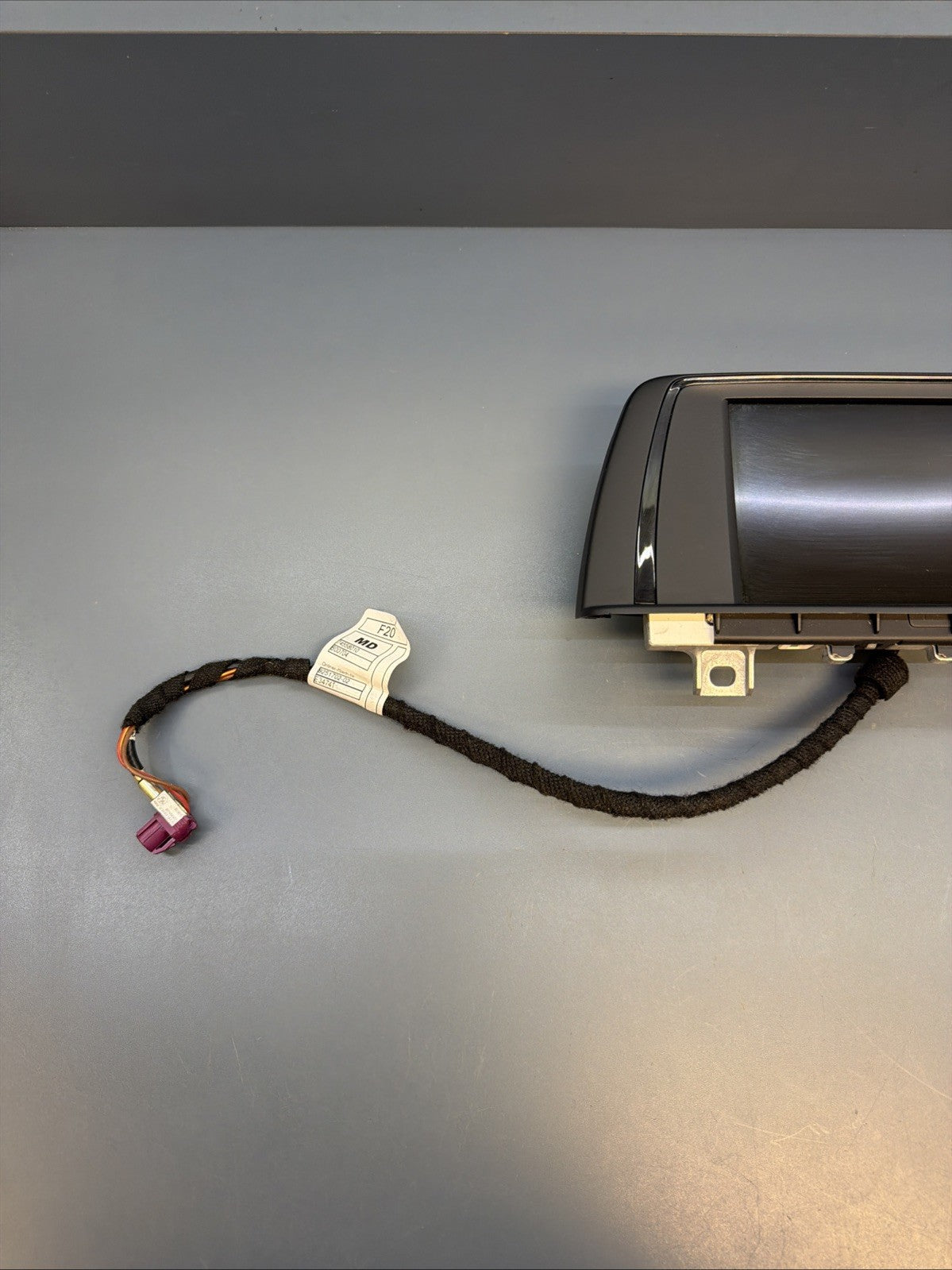 2012-2015 BMW 3 Series F30 Radio Information Display Screen Monitor 9262753 OEM