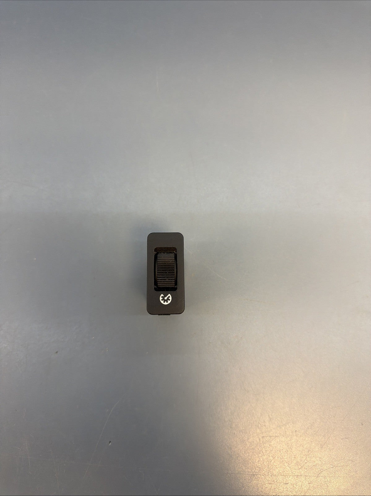 95-03 BMW E39 530i 540i M5 Dash Clock Light Dimmer Unit 8360461 OEM