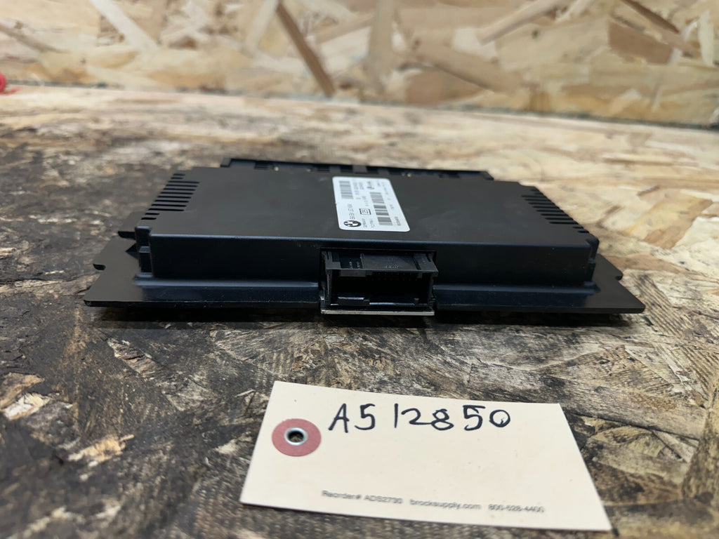 BMW 2009-2013 E90 LCI FOOTWELL LIGHTING CONTROL MODULE OEM 9204532 OR 9204535