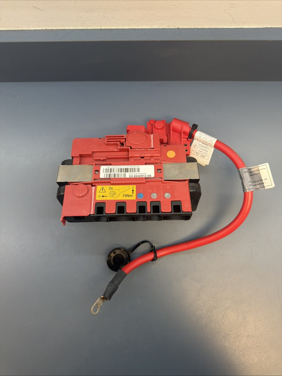 06-13 BMW E90 E92 E93 REAR BATTERY FUSE POWER JUNCTION BOX 6942912 W POS CABLE