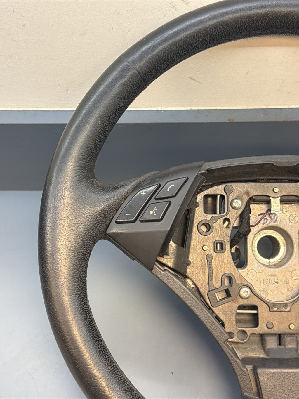 06-10 BMW E60 535i 528i 545i 550i Steering Wheel Non-Sport W/ Controls 3385E6030