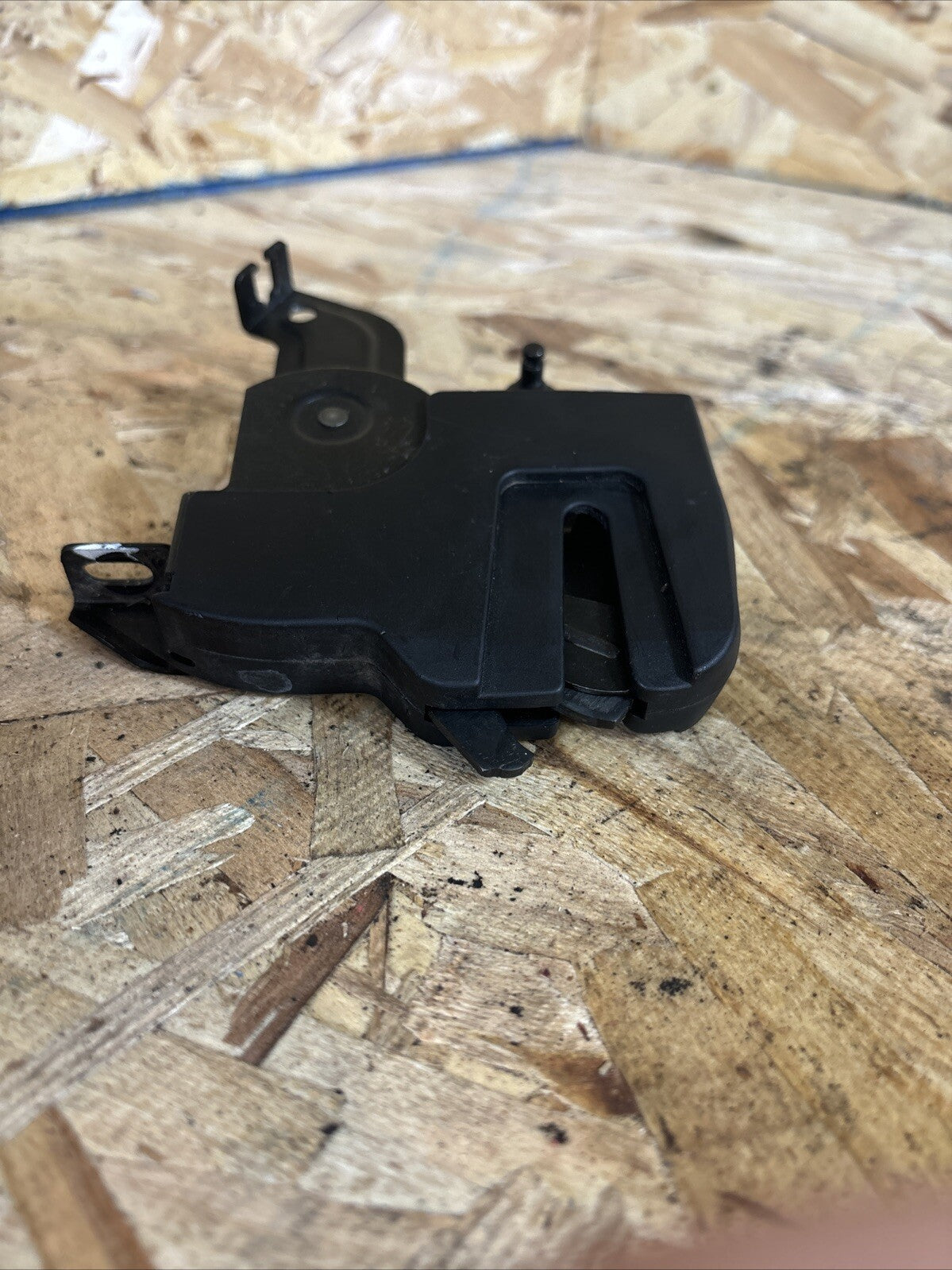 BMW E46 Convertible Lid Flap Latch Lock Left 8248313 00-06 323 325 328 330 M3