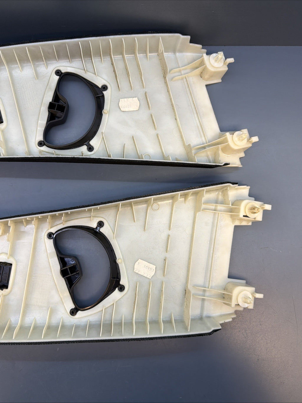 12-18 F30 CENTER LEFT AND RIGHT B PILLAR TRIM MOLDING BLACK SET 7220998 7220997