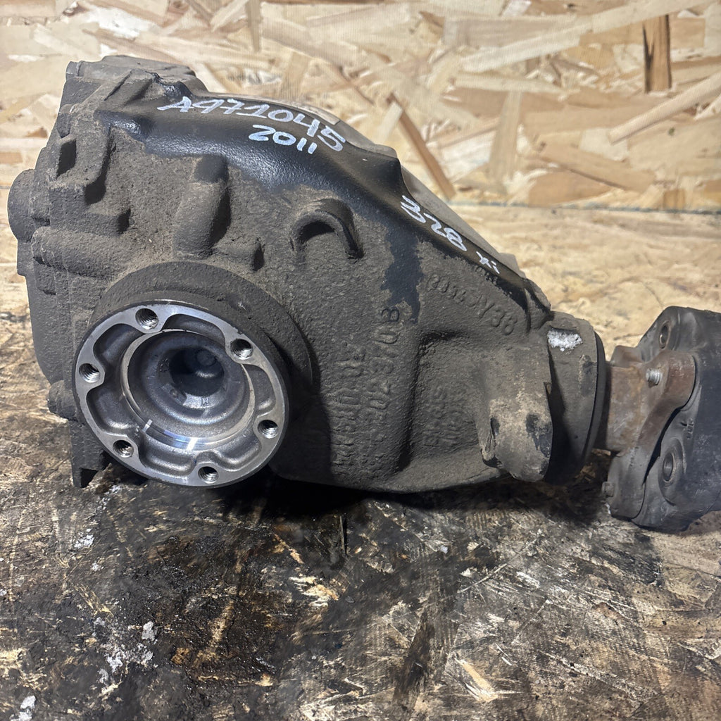 BMW E90 328 REAR DIFFERENTIAL 3 SERIES 3.91 FINAL DRIVE 7566189