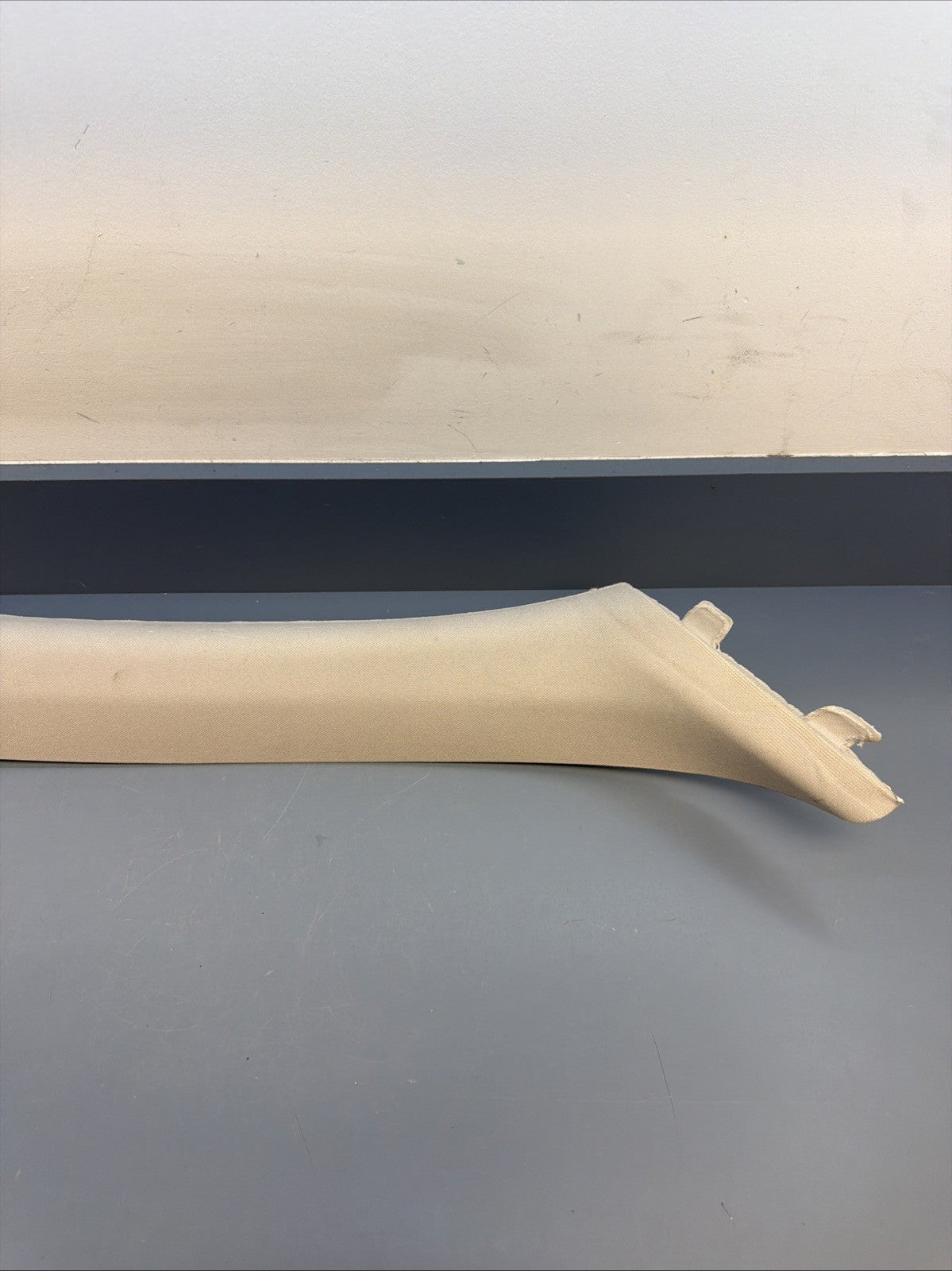 BMW E90 Series 4dr Front Left A Pillar Cloth Trim 7058332 GRAY