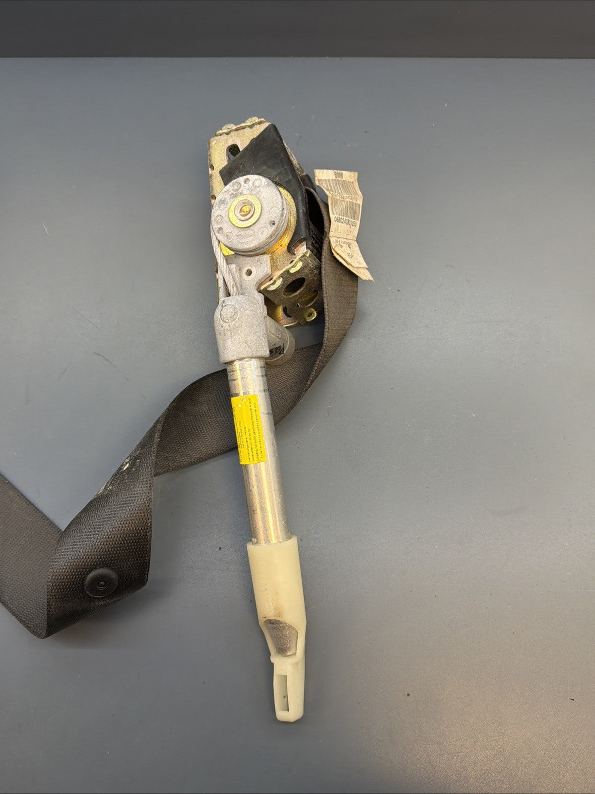 2006 BMW 750i Right Side SEAT BELT RETRACTOR OEM